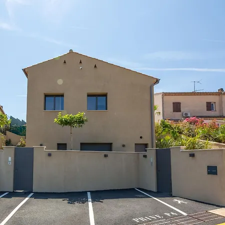 Akemi By Interhome Sainte-Maxime