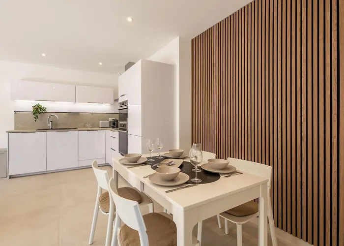 Akemi By Interhome 생트막시메